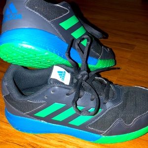 Boys adidas size 6